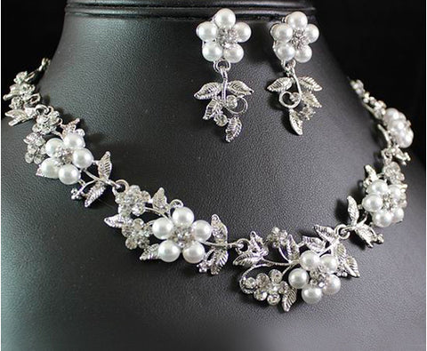 Alloy bridal sleeve chain, leaf pearl necklace, earring, Korean wedding dress, two piece set, pearl leaf set chain Rimantojewelry