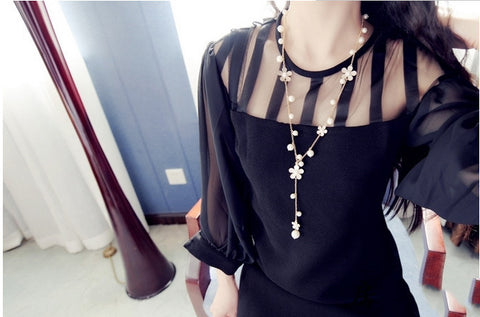 Flower Five Petal Pearl Sweater Chain Rimantojewelry