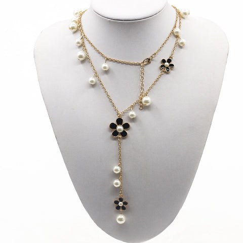 Flower Five Petal Pearl Sweater Chain Rimantojewelry