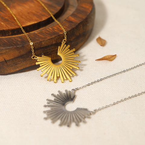 18K Titanium Steel Sunflower Necklace Women's Necklace Rimantojewelry