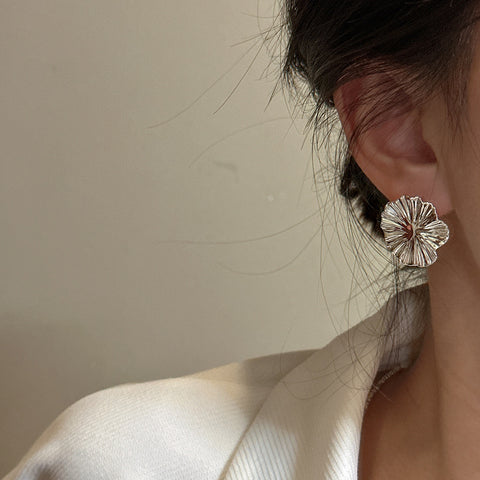 S925 Sterling Silver Korean Style Heavy-duty Texture Large Flower Earrings Rimantojewelry