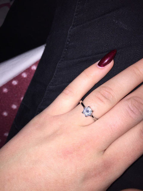 Women's White Copper Zircon Ring up